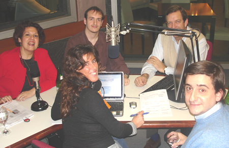 2010-rpalermo de izquierda a derecha: Graciela Melgarejo e invitados; Andrea Méndez Brandam y Pablo Gandino