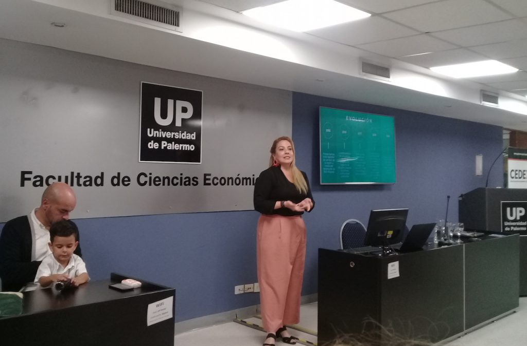 La ingeniera Priscilla Torres presentó la convocatoria a los Premios Latinoamérica Verde 2020 en la UP