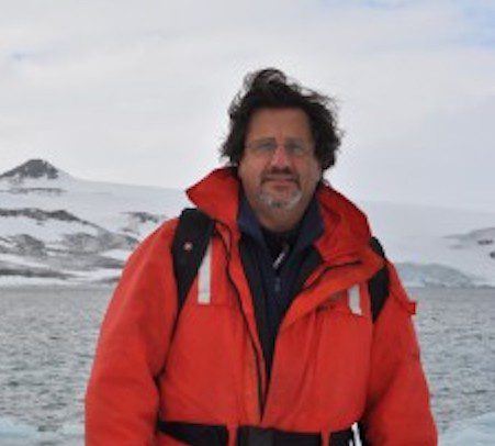 Entrevista a Máximo Gowland, director nacional de Política Exterior Antártica, sobre la Antártida y el Covid-19