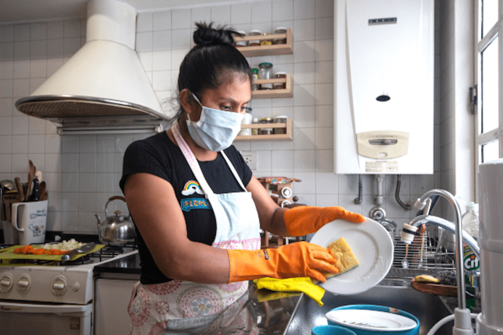 La OIT lanza una campaña #EsTrabajonoesAyuda, para visibiliar a las trabajadoras domésticas y fortalecer la relación con sus empleadores